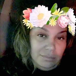 Meet your Posher, Raquel